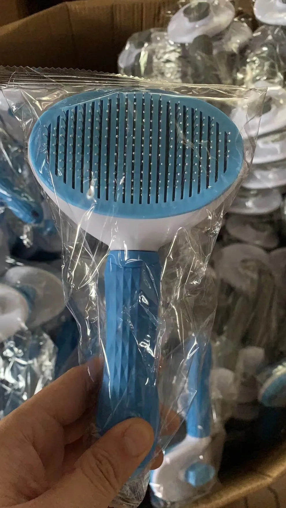 ESCOVA TIRA PELOS